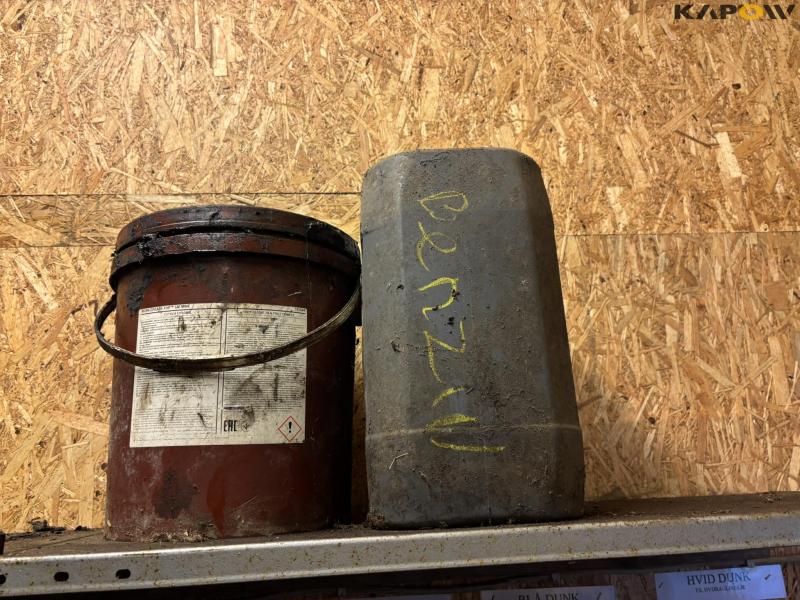 Diverse olier og kemi 13