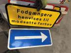 Diverse skilte 49