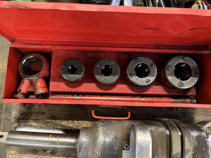 Diverse værktøj fra servicebil 11