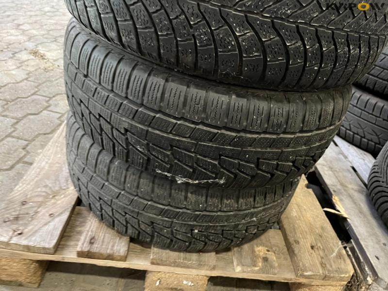 Diverse varevogns hjul 12