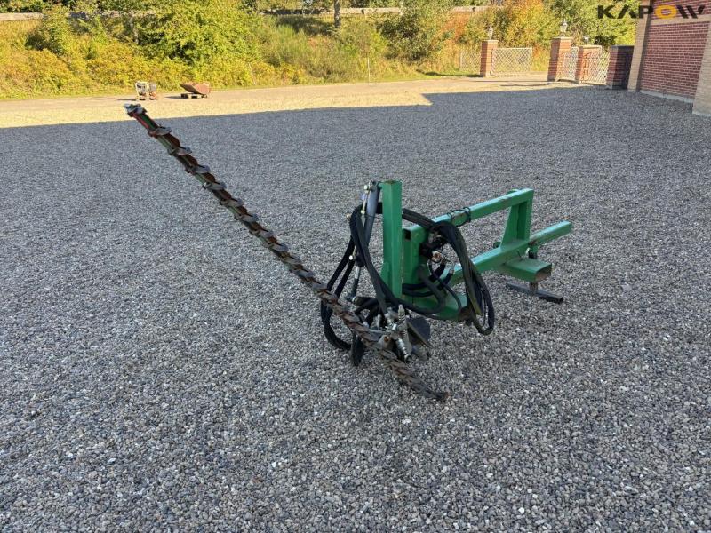 DK-TEC CHJ-F180 hækkeklipper med Euro hitch 7