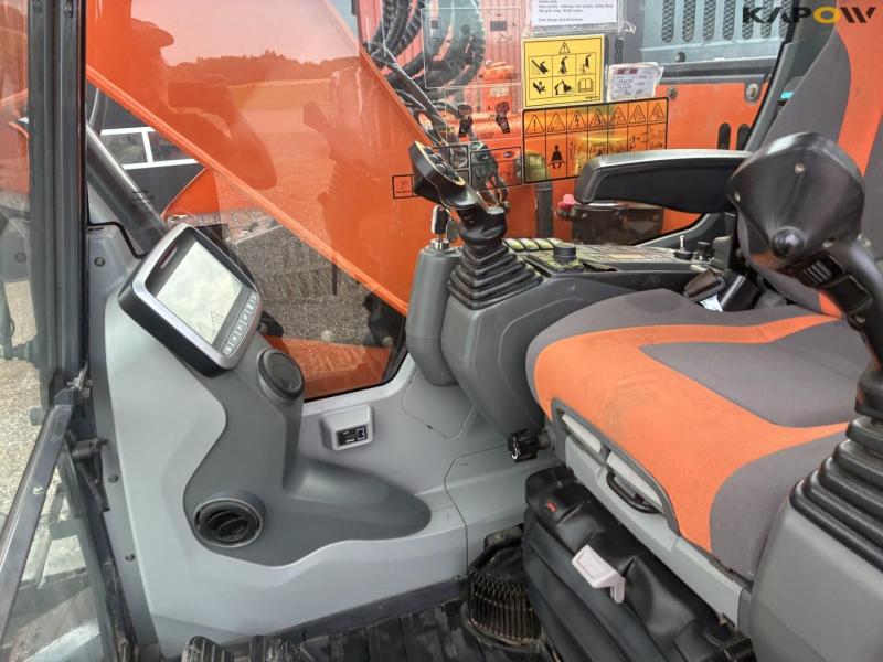 Doosan DX140LCR-5 gravemaskine 60