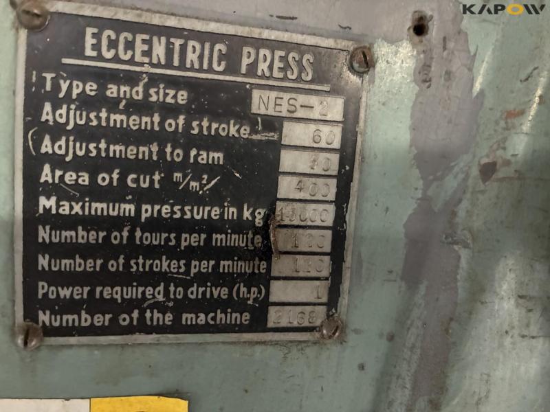 Eccentric press new-2 med hjørne udklinker 15