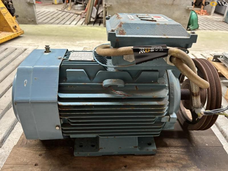 El motor - 2 stk 11