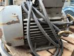 El motor 25 hk 10