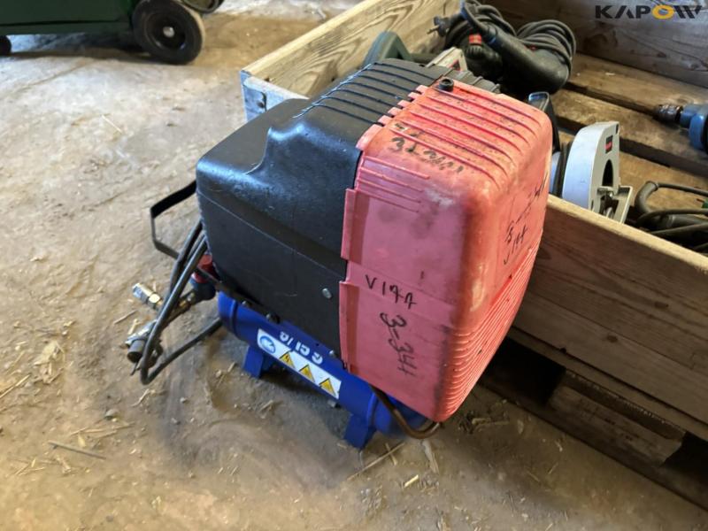 El værktøj og kompressor 12