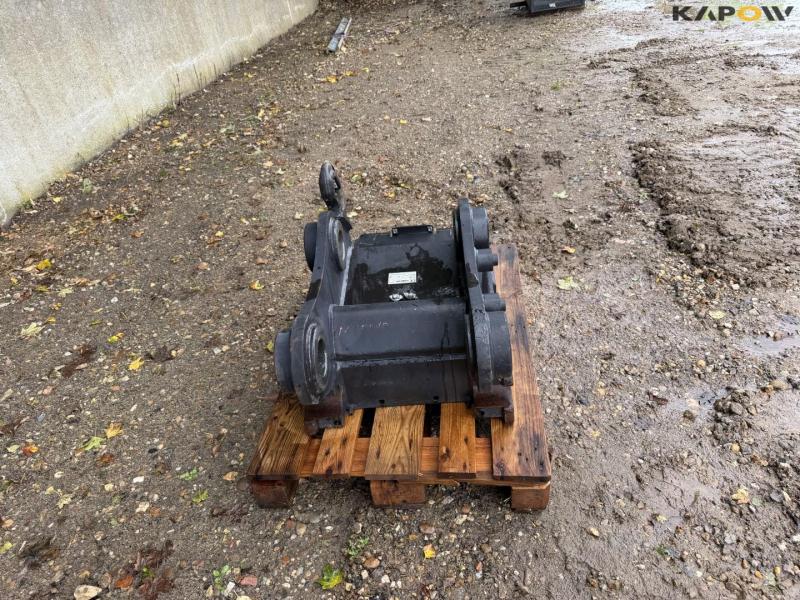 Engcon RF S80-CAT hurtig hitch 4
