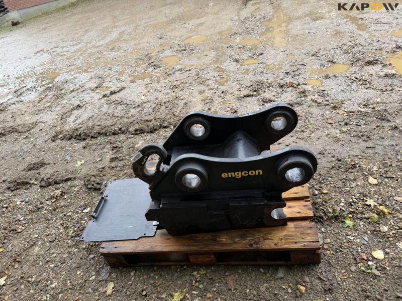 Engcon RF S80-CAT hurtig hitch 6