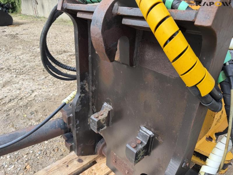 Engcon rototilt 24