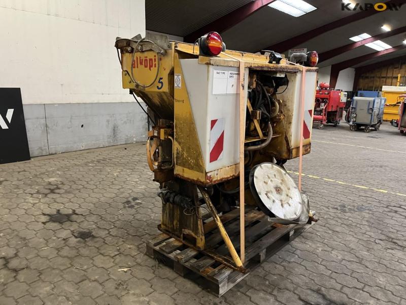 Falköping TC-05 saltspreder 3