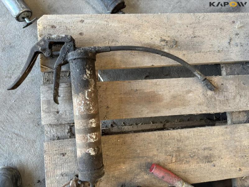 Fedt og fedtsprøjter 12