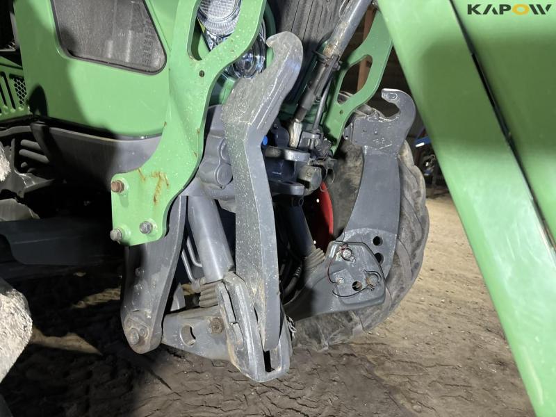 Fendt 516 Vario traktor med frontlæsser 24