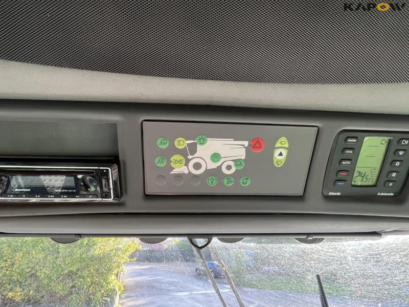 Fendt 9490X mejetærsker med 35 fods skærebord 87