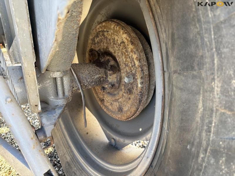 Ferguson TEA20 traktor med kost 27