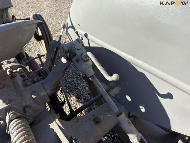 Ferguson TEA20 traktor 23