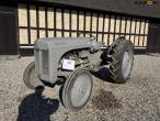 Ferguson TEA20 traktor 1