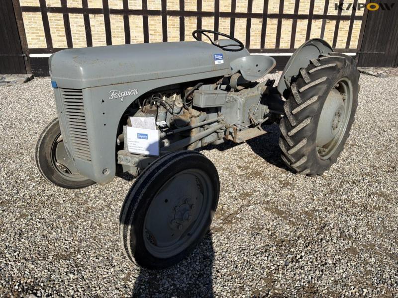 Ferguson TEA20 traktor 1
