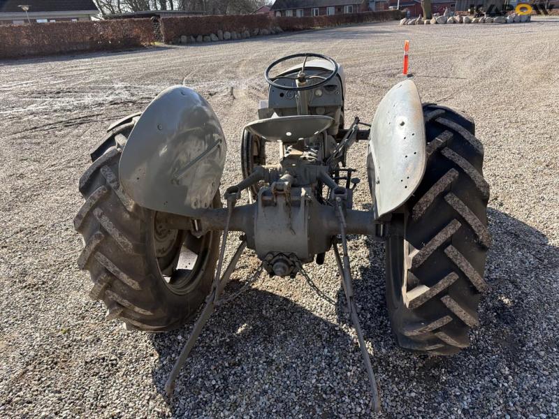 Ferguson TEA20 traktor 6