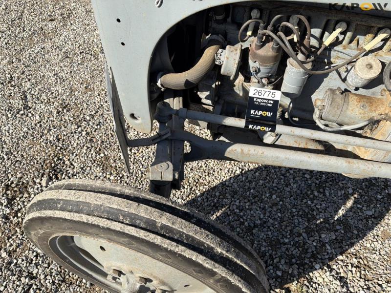 Ferguson TEA20 traktor 11