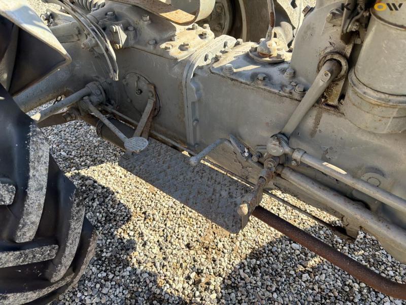 Ferguson TEA20 traktor 16