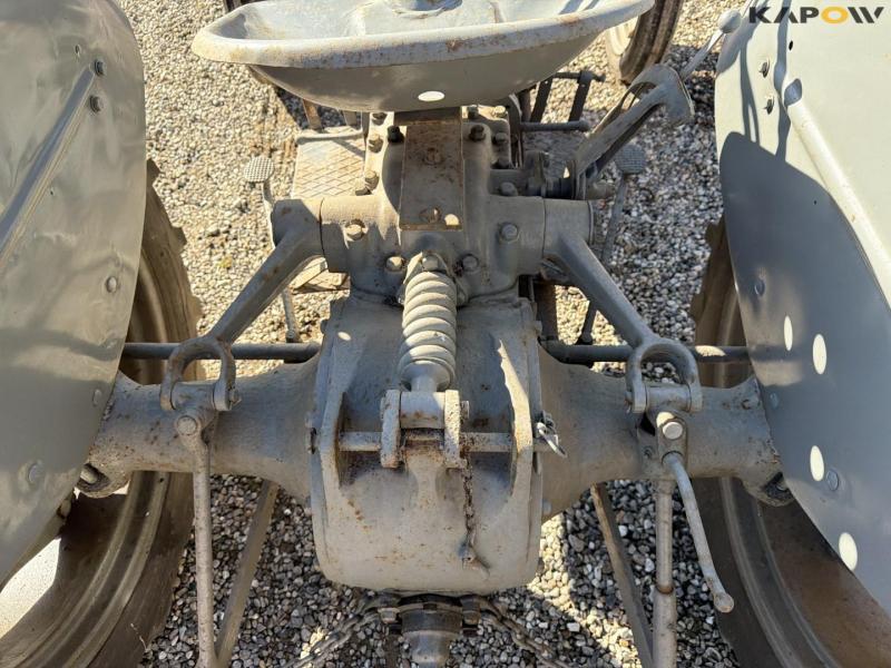Ferguson TEA20 traktor 27