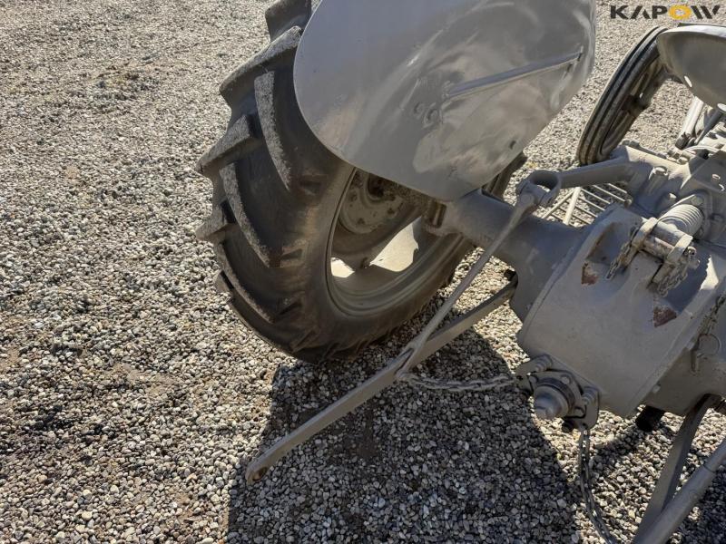 Ferguson TEA20 traktor 25