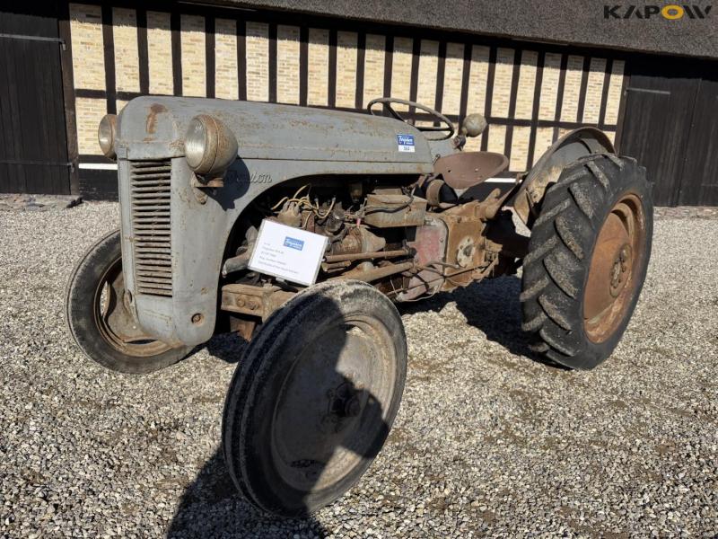 Ferguson TEA20 traktor 1