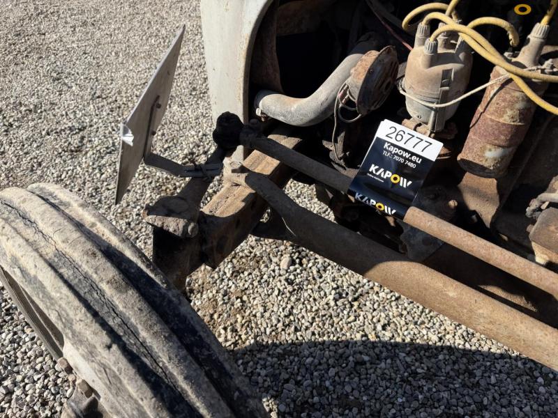 Ferguson TEA20 traktor 14