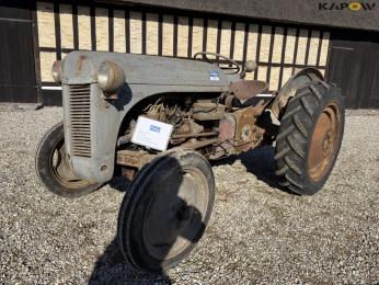 Ferguson TEA20 traktor