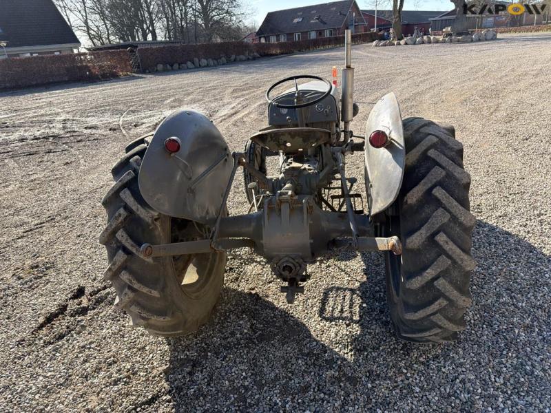 Ferguson TEA20 traktor 7