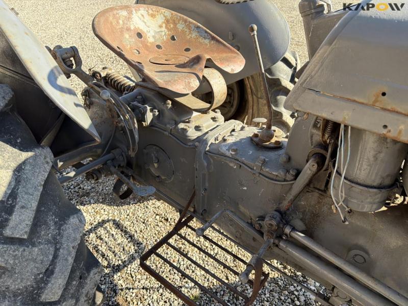 Ferguson TEA20 traktor 18