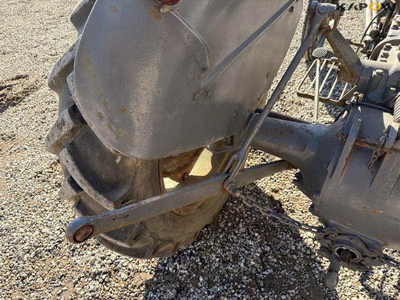 Ferguson TEA20 traktor 30