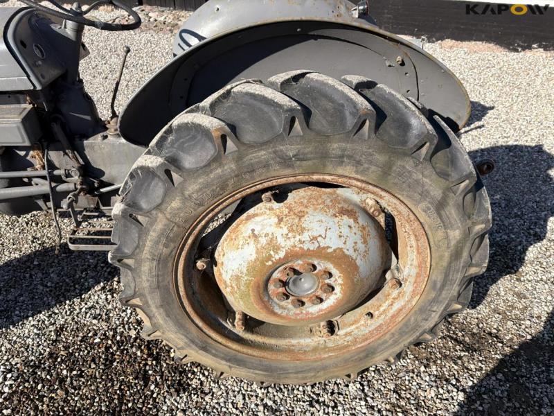 Ferguson TEA20 traktor 37