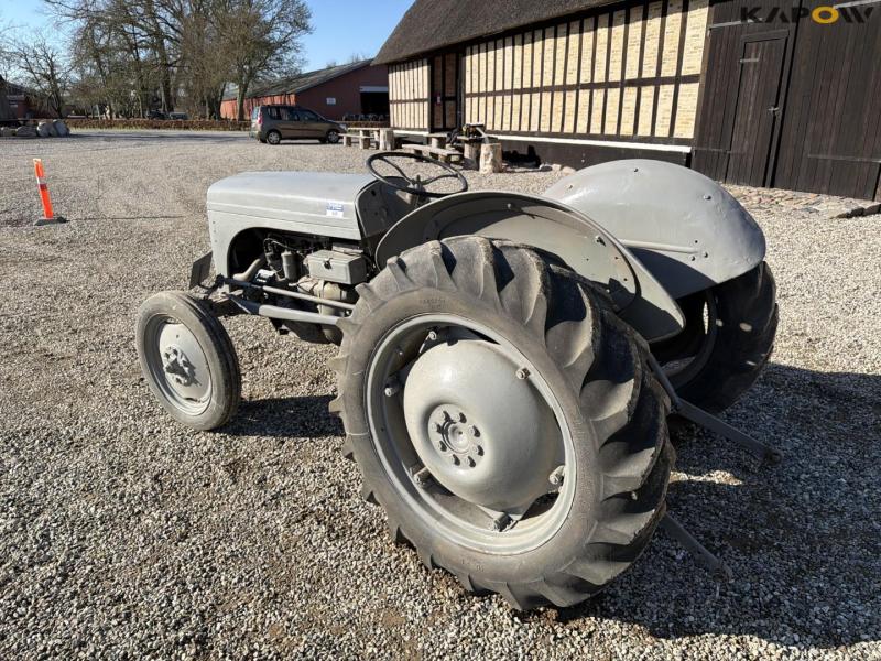 Ferguson TEA20 traktor 7