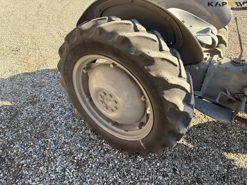 Ferguson TEA20 traktor 37