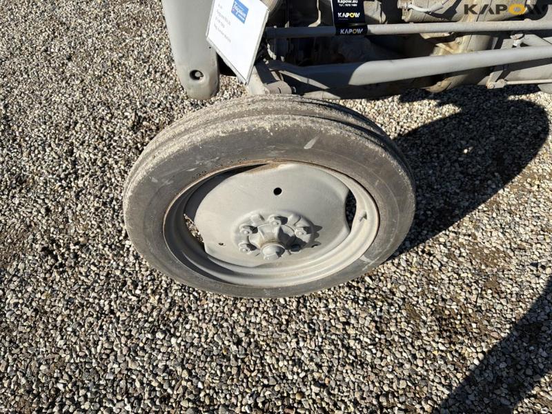 Ferguson TEA20 traktor 42