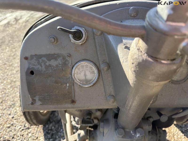 Ferguson TEA20 traktor 21