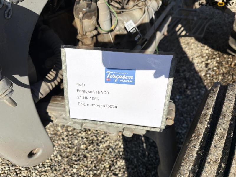 Ferguson TEA20 traktor 32