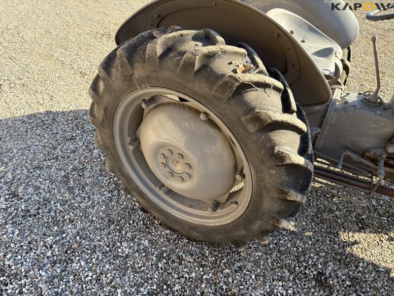 Ferguson TEA20 traktor 38