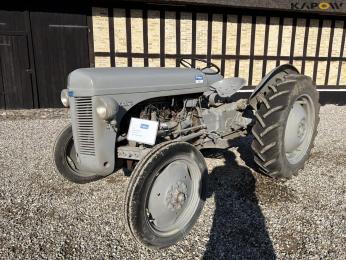 Ferguson TEA20 traktor