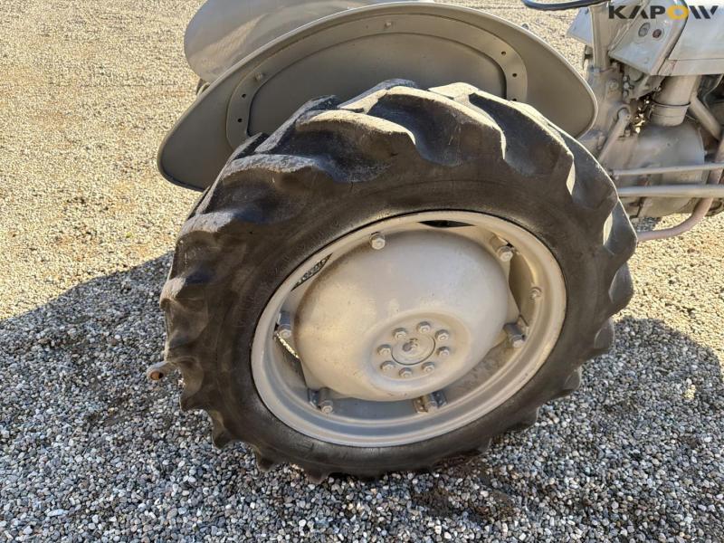 Ferguson TEA20 traktor 38