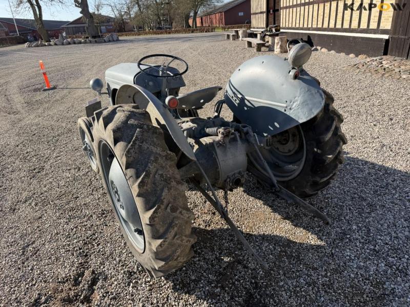 Ferguson TEA20 traktor 8