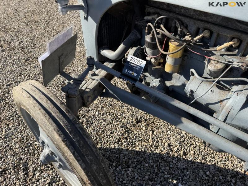 Ferguson TEA20 traktor 12