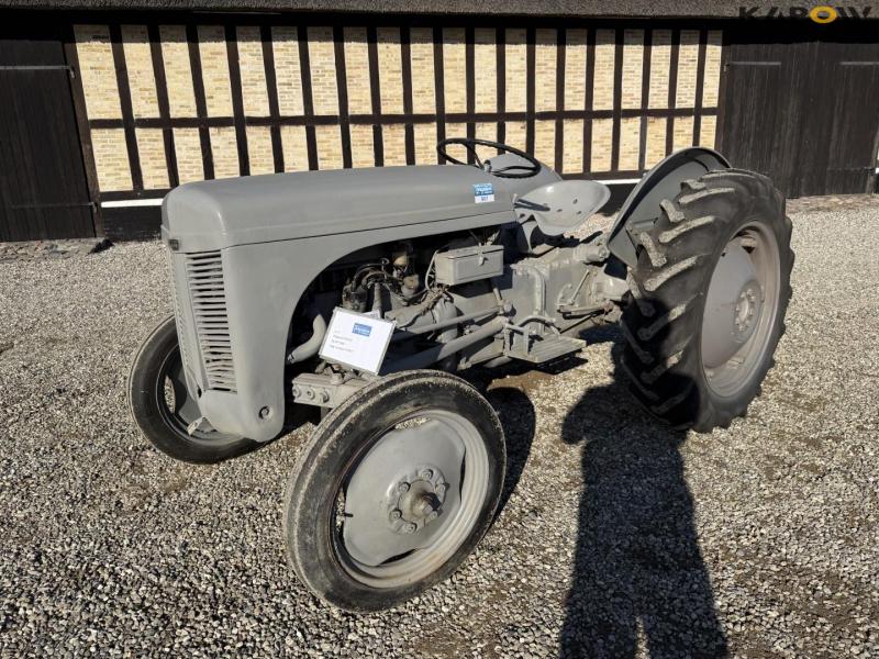 Ferguson TEA20 traktor 1