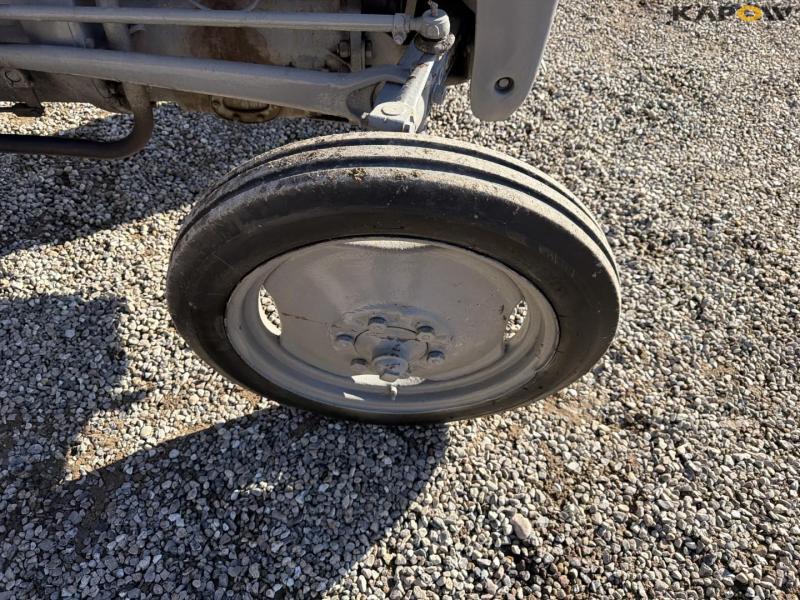 Ferguson TEA20 traktor 44