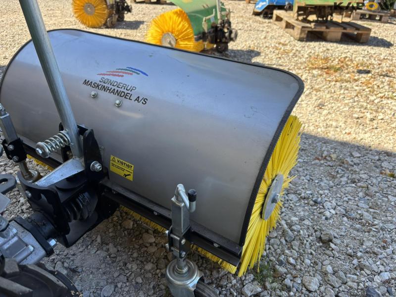 Ferrari 328 med kost 80 cm - NY 13