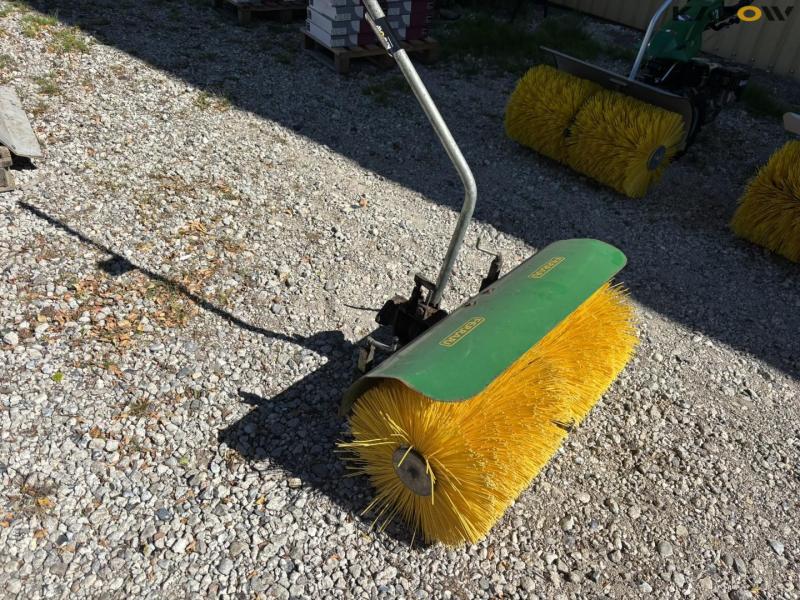 Ferrari FBM 80 kost 3