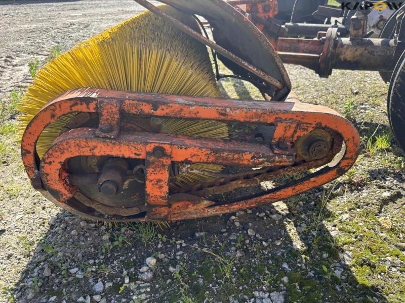 Fiat 250 N med kost 10