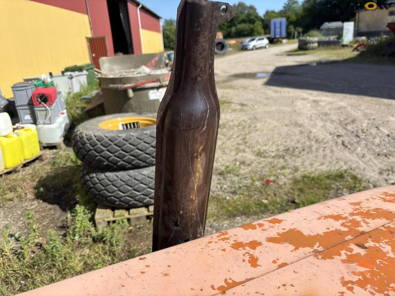 Fiat 250 N med kost 65