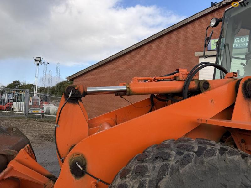 Fiat-Hitachi R130.2 gummihjulslæsser 10